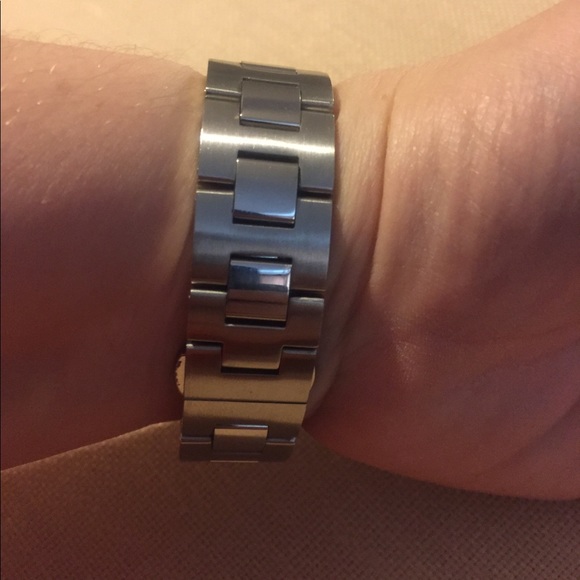 MOVADO Bold Used - Picture 4 of 4